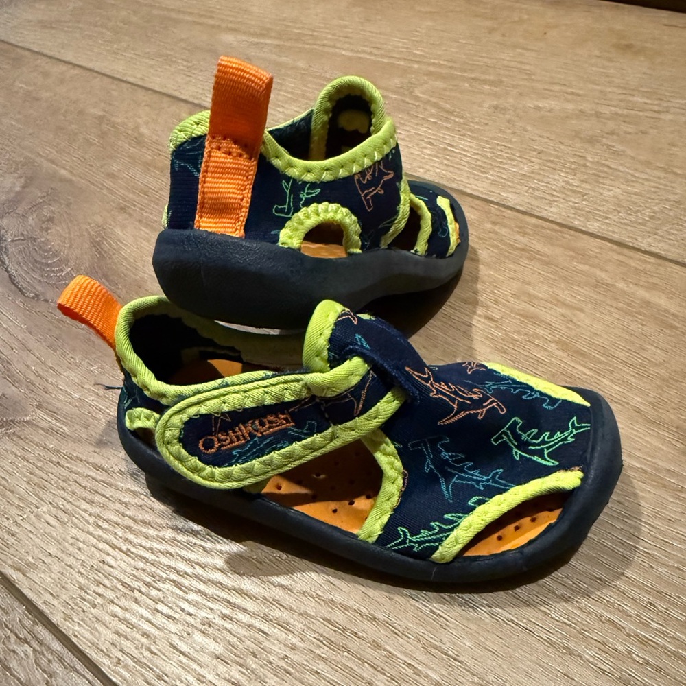 OshKosh B'gosh Blue and Green Shark Water Sandals Size 4 Toddler